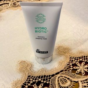 Dr. Brandt
Hydro Biotic Recovery Sleeping Mask